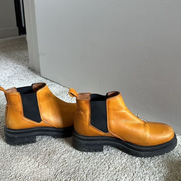 Mix Mooz Boots - Picture 3 of 5